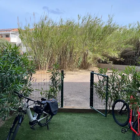 Grand Rez De Jardin Avec Parking à 5 Min à Pieds De La Et Commerces *