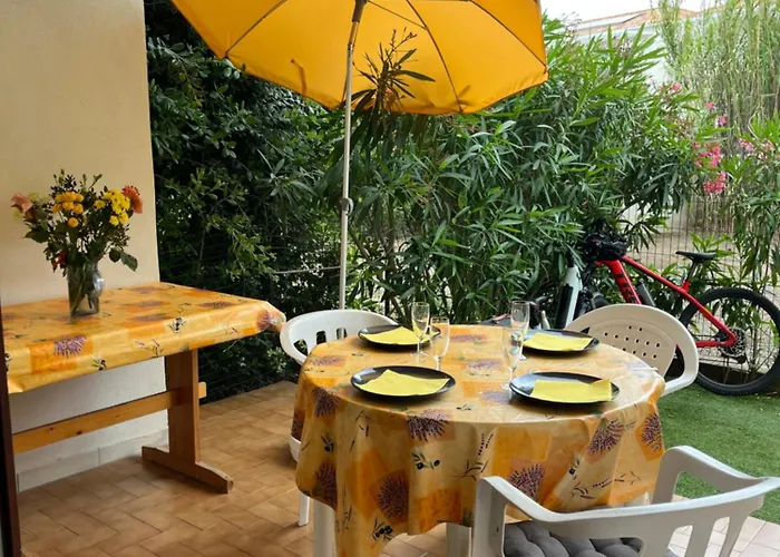 Grand Rez De Jardin Avec Parking à 5 Min à Pieds De La Et Commerces Appartement *