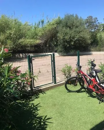 Grand Rez De Jardin Avec Parking A 5 Min A Pieds De La Et Commerces Daire Calvi (Corsica)